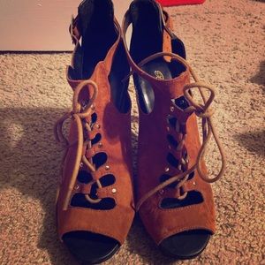 Women’s Shoes